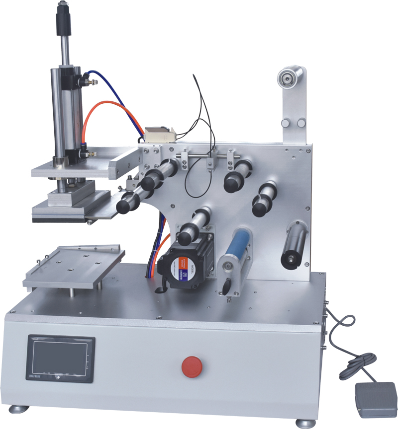 Półautomatyczna maszyna do etykietowania płaskiego (1)